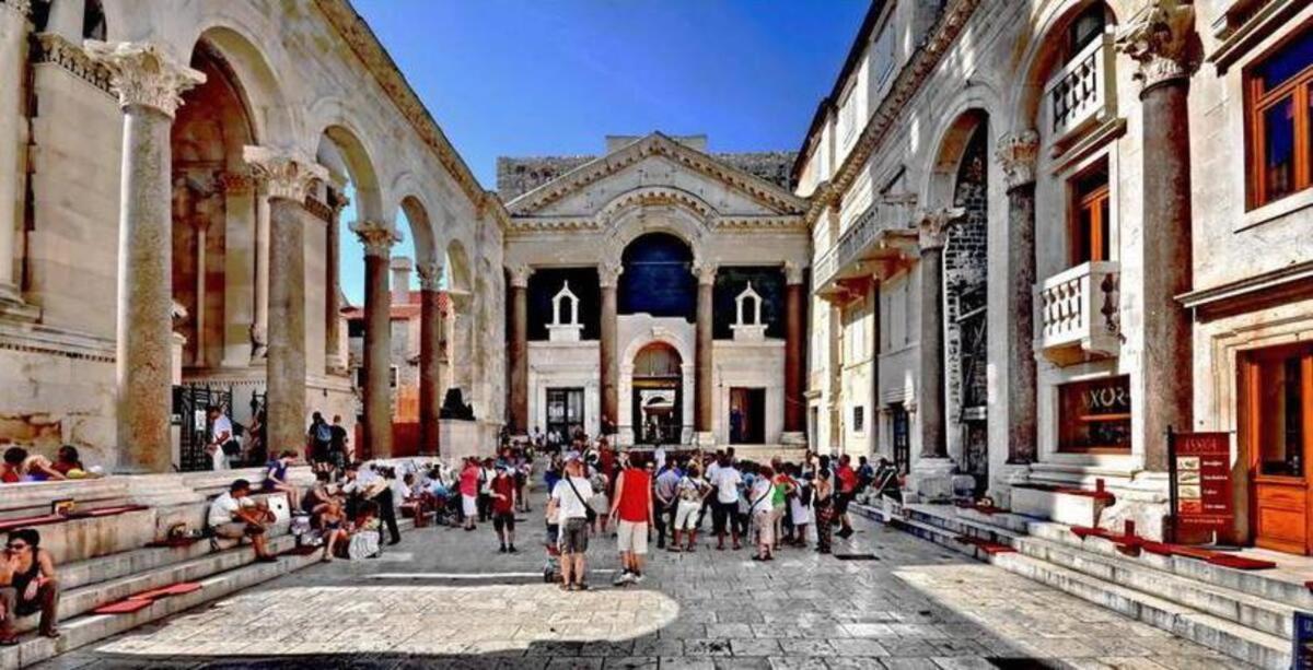 Room N&M - Diocletians Palace Split Exteriör bild